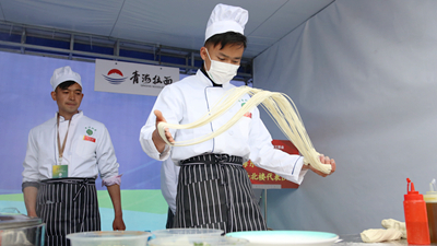 拉面技藝哪家強(qiáng)？來看青?；〉倪@場(chǎng)比拼！